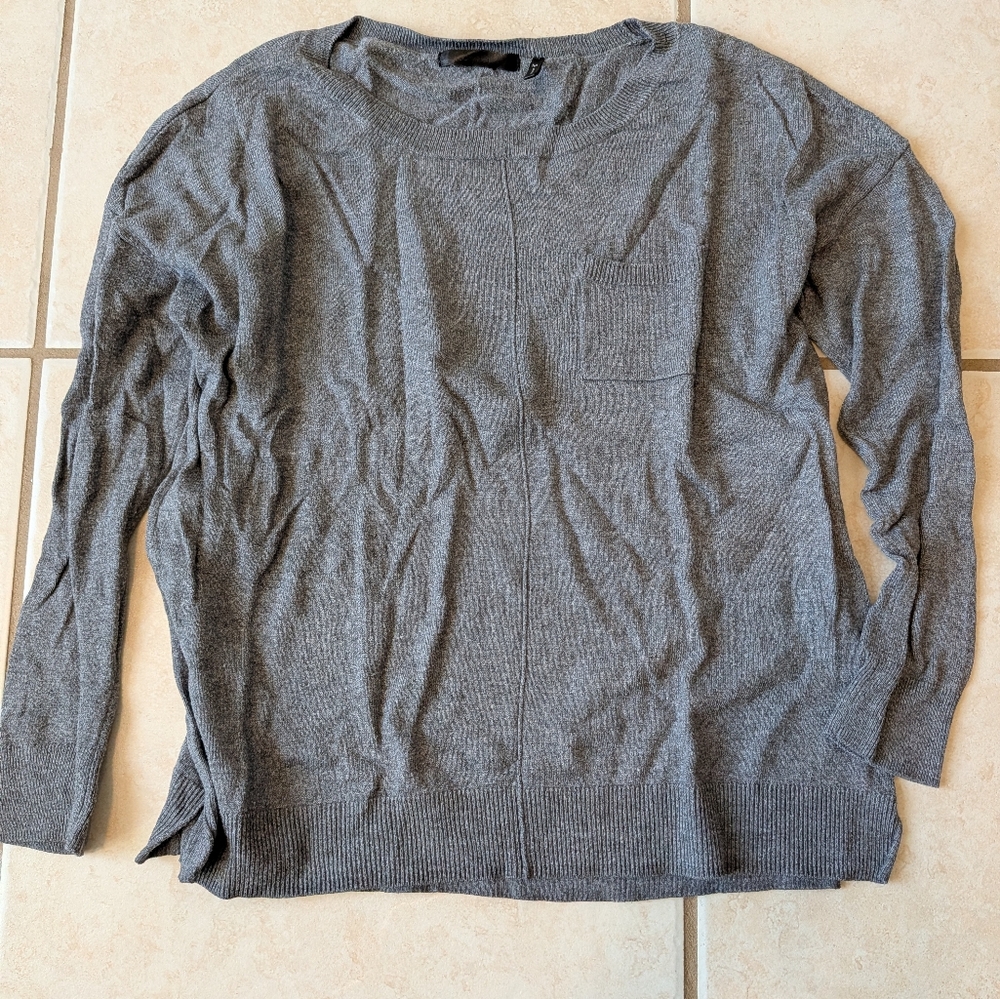 Daisy Fuentes Gray Sweater